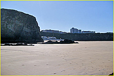 Cornwall Tourism Magazine - Beaches in Cornwall - Tolcarne Beach Newquay